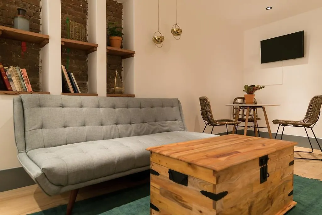 Homestay Saint Claire Studio Amsterdam Netherlands